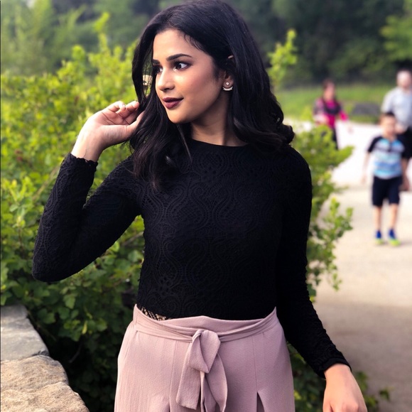 Meet your Posher, Sarah - Picture 1 of 1